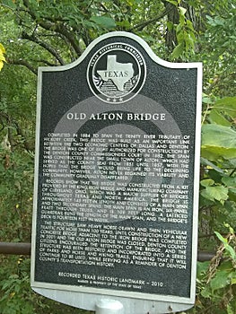 Story mysteries and haunted hikes Denton Texas photo
