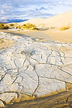 Stovepipe Wells sand dunes, Death Valley National Park, Californ