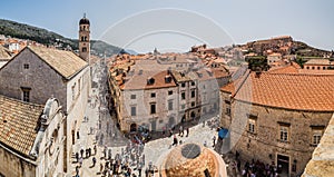 The Stradun in Dubrovnik packed with tourists