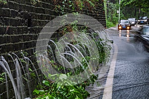 The strange dragon spit phenomenon in Nanjing Mingcheng wall