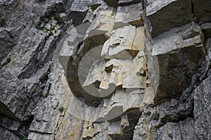 Stratification of rocks on the on the massif of Pasubio