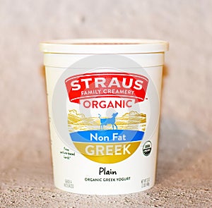 Straus Greek Yogurt