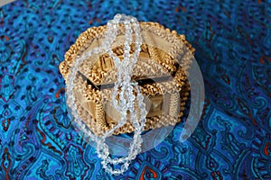 Straw box for jewelry with beads