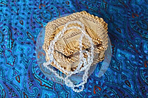 Straw box for jewelry with beads