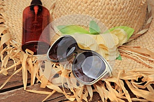 Straw Hat, Sun Glasses