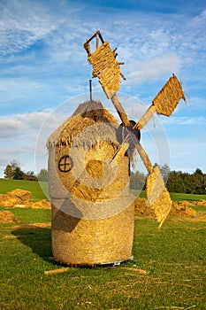 Straw wind mill