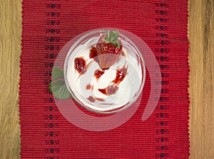 Strawberries jam yogourt