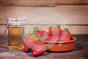 Strawberries and Vinegar, Shrub sirup for Cocktails and drinks