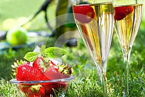 Strawberries with whipped cream and champagne