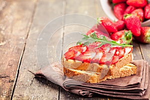 Strawberry Arugula Sandwich