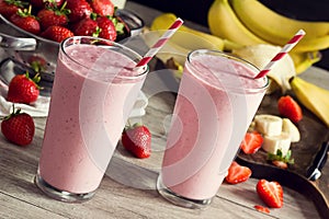 Strawberry Banana Smoothies with Ingredients