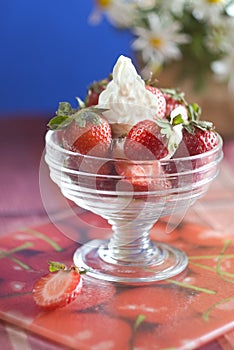 Strawberry with creamy custard