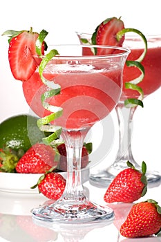 Strawberry Daiquiri - Most popular cocktails serie