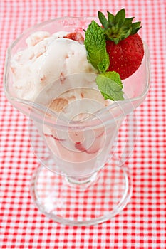 Strawberry ice cream