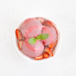 Strawberry ice cream