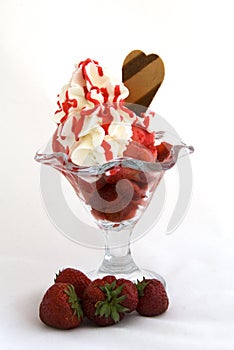 Strawberry ice cream photo
