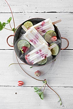 Strawberry-lime popsicles