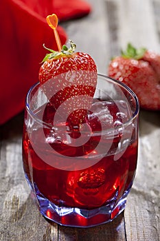 Strawberry liqueur