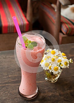 Strawberry milk shake
