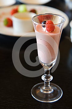 Strawberry raspberry mousse