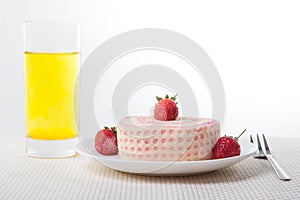 Strawberry Roll Cake with drink