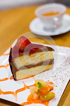 Strawberry vanila cake