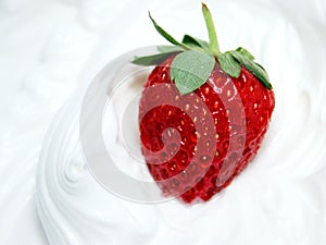 Strawberry and whip 3