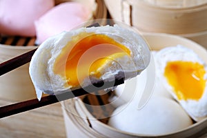 Streamed chinese buns, Dim Sum in round bamboo crate