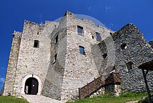 Strecno Castle