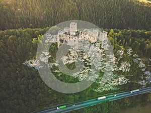 Hrad Strecno, Slovensko. Historický hrad v strednej Európe.