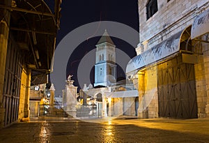 Streeo of old city Jerusalem at night