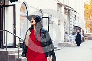 Street fashion, plus size model