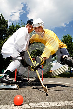 Street hockey fight