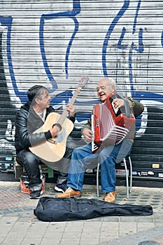 18-11-2012 Madrid, Spain - Street Music Duo: Accordion and Guitar