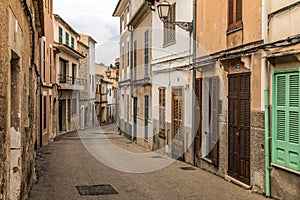 Street of the old town of Arta