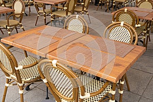 Street Restaurant Table, Empty Cafe Tables, Bar Terrace, Outdoor Restaurants, Outside Trattoria