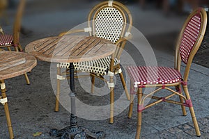 Street Restaurant Table, Empty Cafe Tables, Bar Terrace, Outdoor Restaurants, Outside Trattoria