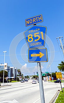 Street sign north collier route 851