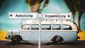 Street Sign to Autonomy versus Dependency