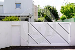 Street sliding design portal suburb home and door white metal aluminum house gate access modern