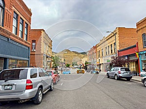 Streetview of shops and businesses in Salida Colorado