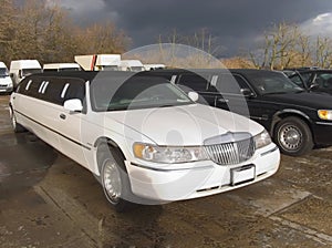 Stretch limo limousine big car