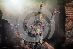 STRICTLY KHON DANCING (THOTSAKAN)