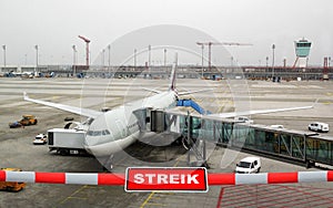 Strike at the airport, among pilots, flight attendants or ground staff