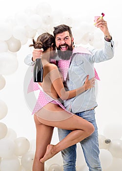 Strip dance surprise for boyfriend birthday. Man enjoy sexual birthday surprise. How to strip tease and lap dance. Learn