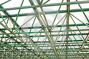 Structure of a greenhouse roof
