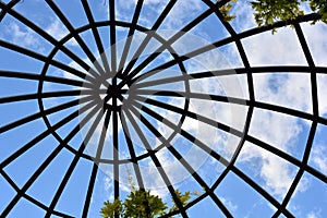 Structure of a steel dome