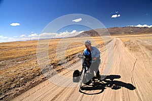 Struggling on Altiplano road