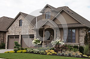 Stucco Stone House Pretty Garden