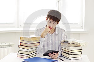 Student with ebook reader